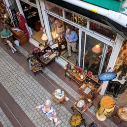 Marché Dauphine Modern & Classic