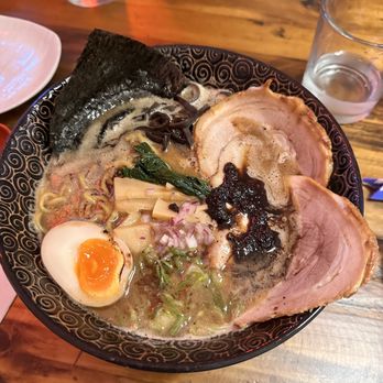 Tsuruya - Black garlic tonkatsu - Ramen Near Me - Berkeley, California