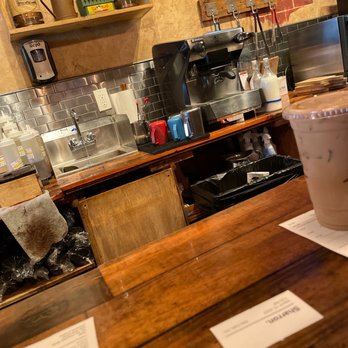 Ella Cafe - Coffee & Tea Near Me - Plantation, Florida