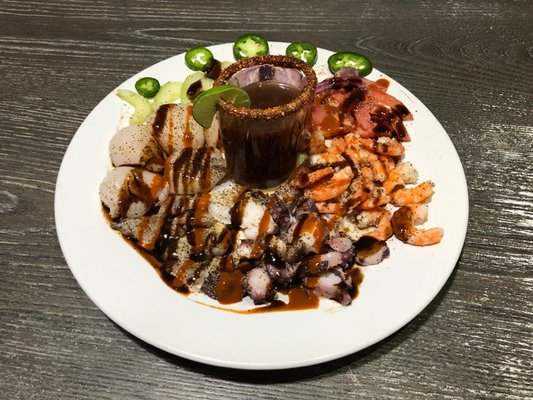 El Sinaloense Mariscos & Bar by null