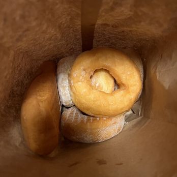 Aurora Donuts - 6 donuts for $7 deal (I already ate the free one she gave me) - Donuts Near Me - Seattle, Washington Aurora Donuts - 6 donuts for $7 deal (I already ate the free one she gave me) - Donuts Near Me - Seattle, Washington
