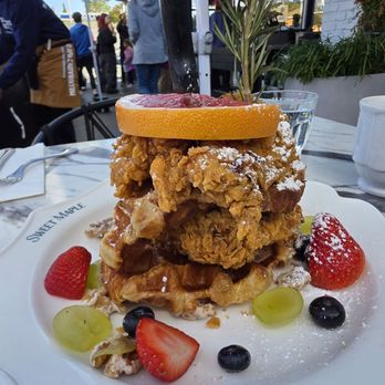 Sweet Maple - Chicken Croffle - Breakfast & Brunch Near Me - Cupertino, California Sweet Maple - Chicken Croffle - Breakfast & Brunch Near Me - Cupertino, California