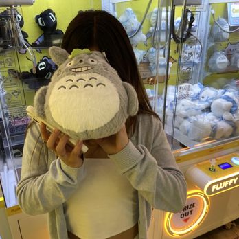 Fluffy Town - Girl wins Totoro ! - Arcades Near Me - San Jose, California Fluffy Town - Girl wins Totoro ! - Arcades Near Me - San Jose, California