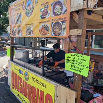 La Casita - a man preparing food at a food stand - Food Trucks Near Me - Aurora, Colorado