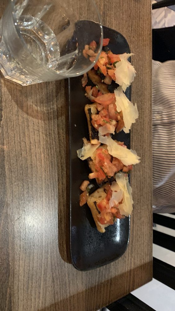 Enza & Famiglia Trattoria Pasta