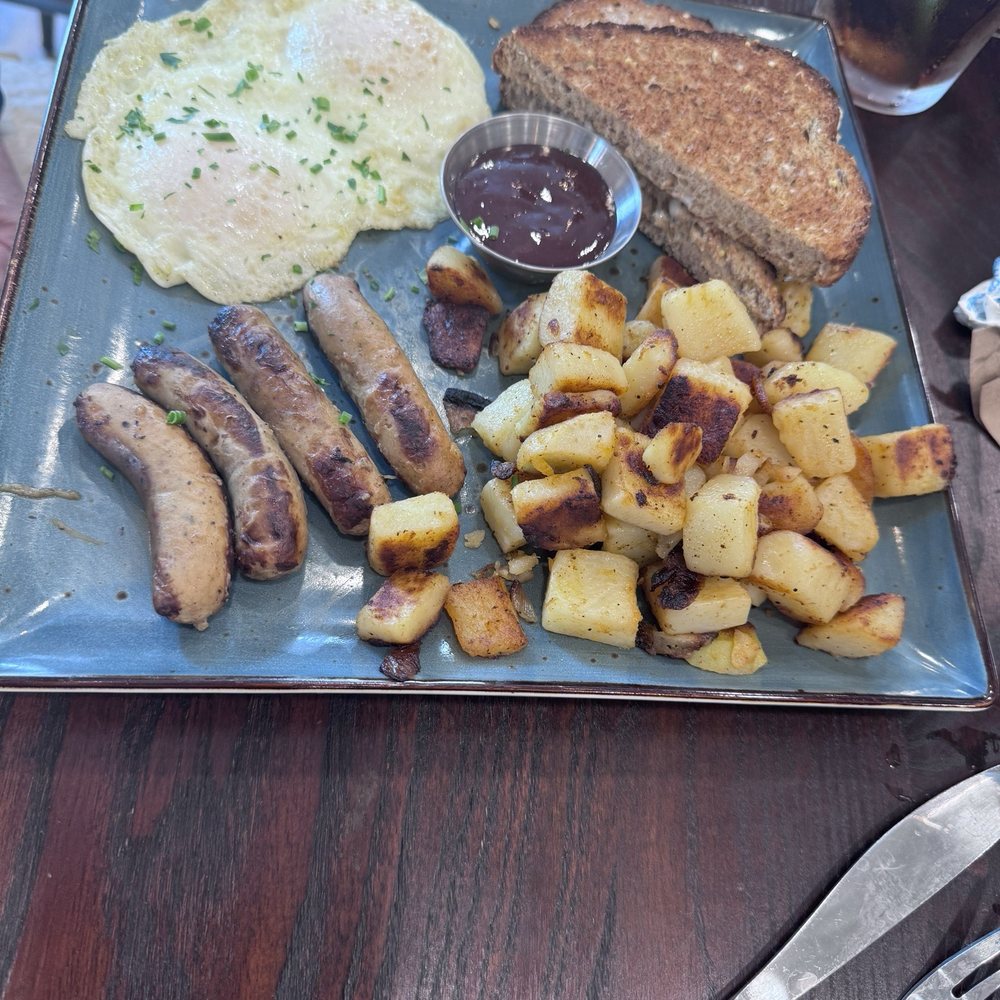 First Watch - Breakfast & Brunch Near Me - Des Plaines, Illinois