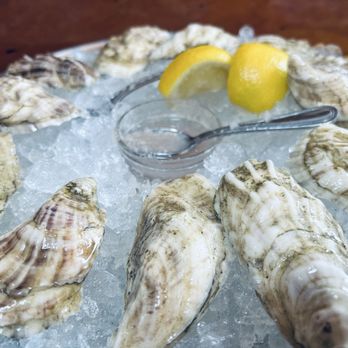 The Barnacle - Pubs Near Me - Bar Harbor, Maine
