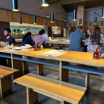 Wagamama - Indoor - Japanese Near Me - London, XGL