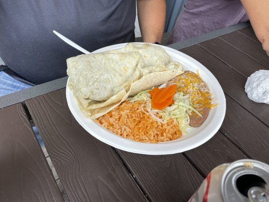 Don Carlos Taco Shop։ by null