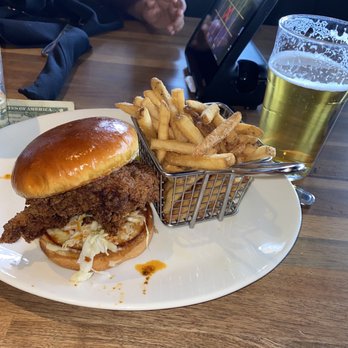 Yard House - Nashville Hot Chicken Sandwich - New American Near Me - Springfield, Virginia Yard House - Nashville Hot Chicken Sandwich - New American Near Me - Springfield, Virginia