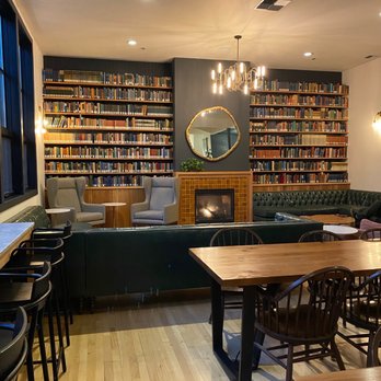 The Society Hotel - Fireplace - Hostels Near Me - Bingen, Washington The Society Hotel - Fireplace - Hostels Near Me - Bingen, Washington
