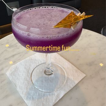 United Polaris - Drink if the house: Polaris speciality - Airport Lounges Near Me - Los Angeles, California United Polaris - Drink if the house: Polaris speciality - Airport Lounges Near Me - Los Angeles, California