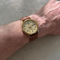 Smyth Jewelers - Timonium - Old Pulsar cleaned/adjusted; got nice-looking band. Long time patron! Batteries replaced. Warm choc chip/oatmeal cookies!