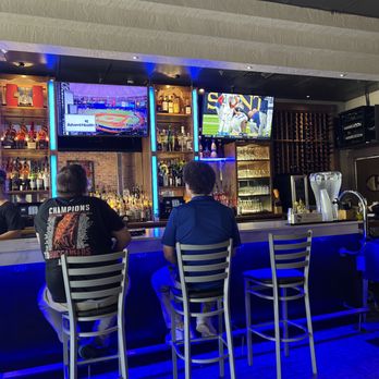 Crown & Bull - Main bar - Breakfast & Brunch Near Me - Dunedin, Florida Crown & Bull - Main bar - Breakfast & Brunch Near Me - Dunedin, Florida