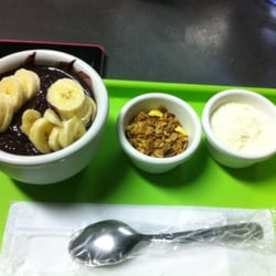 Açaí da Amazônia - Açaí tradicional! Tamanho: pequeno! Um complemento grátis: leite ninho. Muuuuito bom.