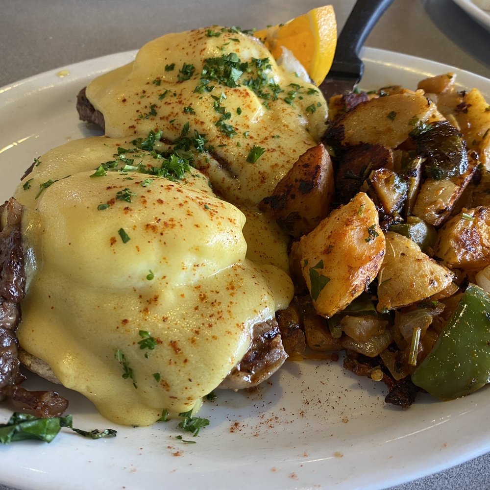 Goldenwest Diner - Eggs Benedict with Tri-tip - Diners Near Me - Westminster, California