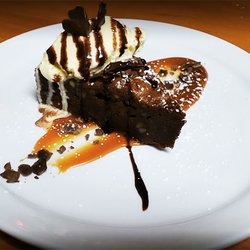 Roy's Towne Pub