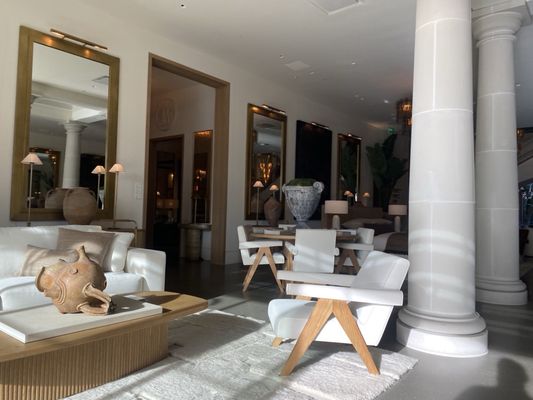 RH Palo Alto | The Gallery at Stanford by null