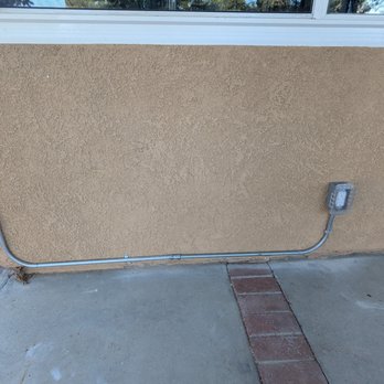 Alfredo Electric - Exterior outlet - Electricians Near Me
