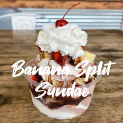 Almost Grown Play Cafe and Ice Cream Shop - Banana split sundae