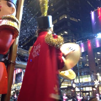 Snowflake Lane - What a blast! - Festivals Near Me - Bellevue, Washington Snowflake Lane - What a blast! - Festivals Near Me - Bellevue, Washington