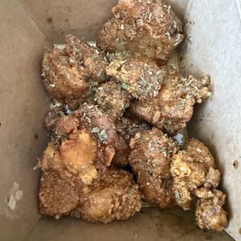 KBOP Korean Kitchen - 6 piece boneless fried chicken (soy garlic) - Korean Near Me - Walnut, California KBOP Korean Kitchen - 6 piece boneless fried chicken (soy garlic) - Korean Near Me - Walnut, California