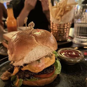The Ivory Peacock - Smash burger - Cocktail Bars Near Me - New York, New York The Ivory Peacock - Smash burger - Cocktail Bars Near Me - New York, New York