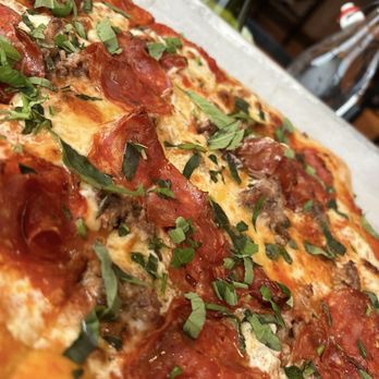 Vin 909 - Spotted hog so good - New American Near Me - Annapolis, Maryland