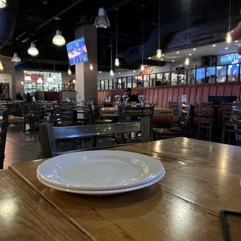 Giordano's - Pizza Near Me - Denver, Colorado