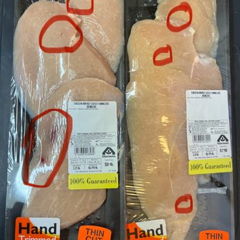 Albertsons - the size of the chicken in the package - Grocery Near Me - Homedale, Idaho