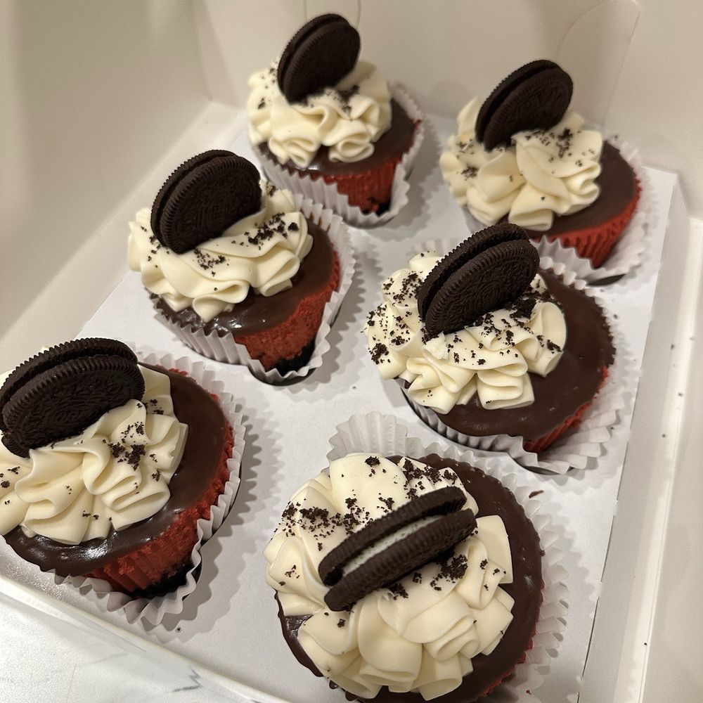 Debi’s Cheesecakes - Cheesecake cupcakes - Custom Cakes Near Me - Orange Park, Florida Debi’s Cheesecakes - Cheesecake cupcakes - Custom Cakes Near Me - Orange Park, Florida