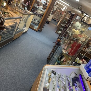 Memories N' Treasures - Antiques Near Me - Keller, Texas Memories N' Treasures - Antiques Near Me - Keller, Texas