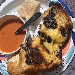 Grilled Cheese & Creamy Tomato Soup