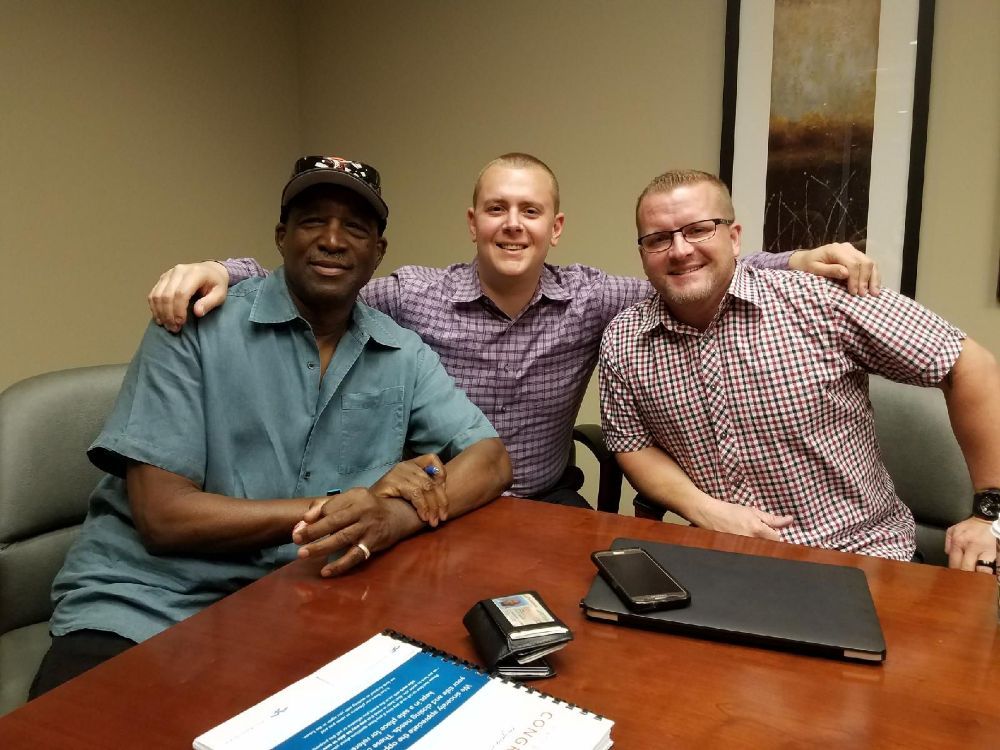 JUSTIN MILLER PLATINUM LIVING REALTY 16 Photos 18281 N Pima Rd