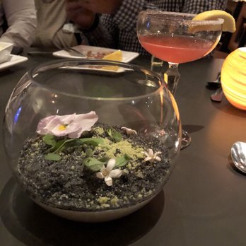 Dewz Restaurant - New American Near Me - Modesto, California
