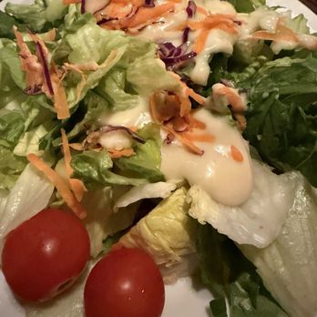 Traverso's Restaurant - Side salad with garlic dressing - Pizza Near Me - Naperville, Illinois Traverso's Restaurant - Side salad with garlic dressing - Pizza Near Me - Naperville, Illinois