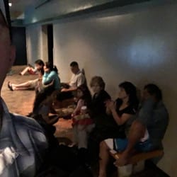 Kapolei Entertainment Center - Make us all sit and wait so we can get into the movie until 5 to 10 minutes before it started