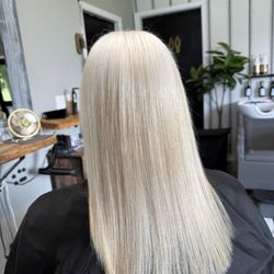 Ashleigh Lyn Salon