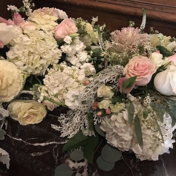 Long Stems - Florists Near Me - Merion, Pennsylvania Long Stems - Florists Near Me - Merion, Pennsylvania