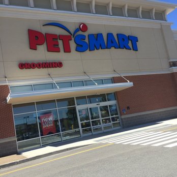 PetSmart - Petsmart of Hudson -- Highland Commons : 19 Highland Commons West, Hudson             Storefront - Pet Groomers Near Me - Hudson, Massachusetts