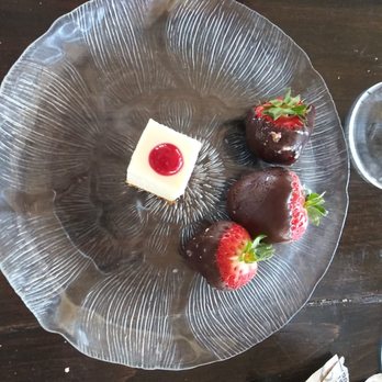 Wolf Mountain Vineyards - Key lime cheesecake and chocolate-covered strawberries - Wineries Near Me - Dahlonega, Georgia Wolf Mountain Vineyards - Key lime cheesecake and chocolate-covered strawberries - Wineries Near Me - Dahlonega, Georgia