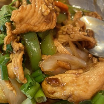 Thai Fiesta Cafe - Kung Pao Chicken - Thai Near Me - Paramount, California Thai Fiesta Cafe - Kung Pao Chicken - Thai Near Me - Paramount, California