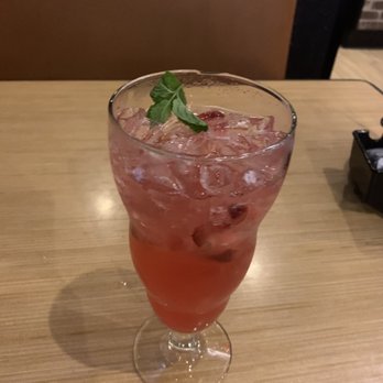 Buffalo Wild Wings - Strawberry Fizz, Non-Alcoholic - Sports Bars Near Me - Petaluma, California Buffalo Wild Wings - Strawberry Fizz, Non-Alcoholic - Sports Bars Near Me - Petaluma, California