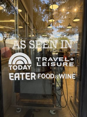 Exquisito Chocolates by null