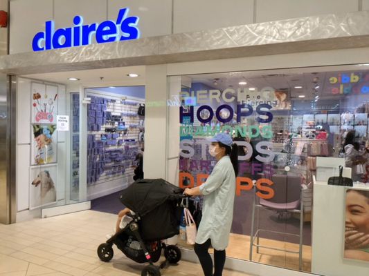 Hillcrest Mall by null