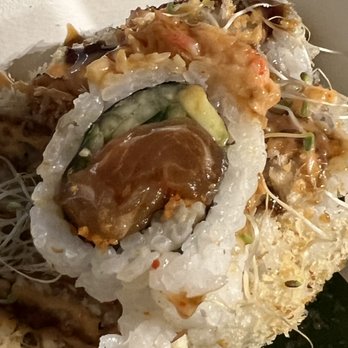 Momo Sushi House - Sushi Bars Near Me - Vancouver, British Columbia