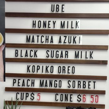 Thrills Soft Serve - Flavors and prices - Ice Cream & Frozen Yogurt Near Me - Honolulu, Hawaii