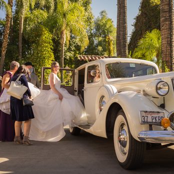 Classic Limos - Limos Near Me - Newport Beach, California Classic Limos - Limos Near Me - Newport Beach, California