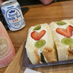 Fruit sando 5/5 Fruit sando 5/5