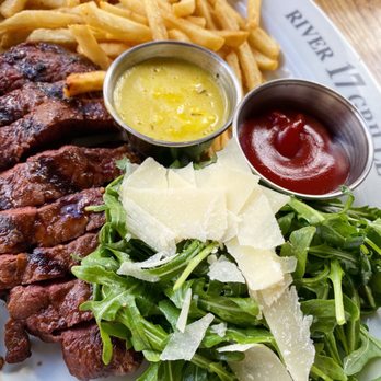 17 River Grille - Steak & frites - American Near Me - Chagrin Falls, Ohio